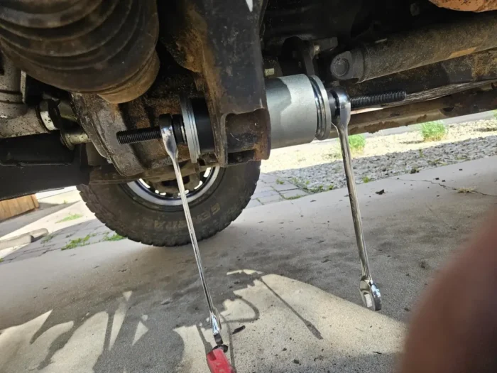 Kit Extractor e Instalador Universal de Bujes y Rodamientos (27 Piezas) - Imagen 5