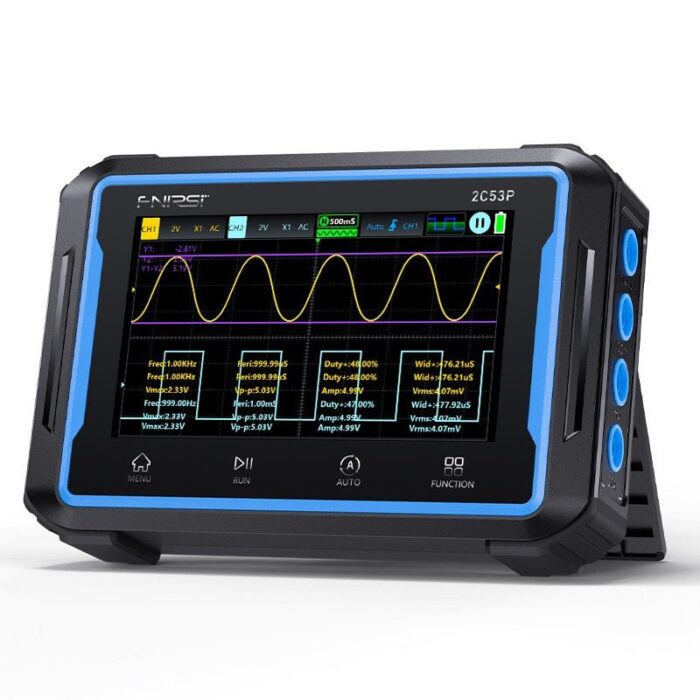 Osciloscopio automotriz FNIRSI 2C53P mostrando señales en pantalla táctil